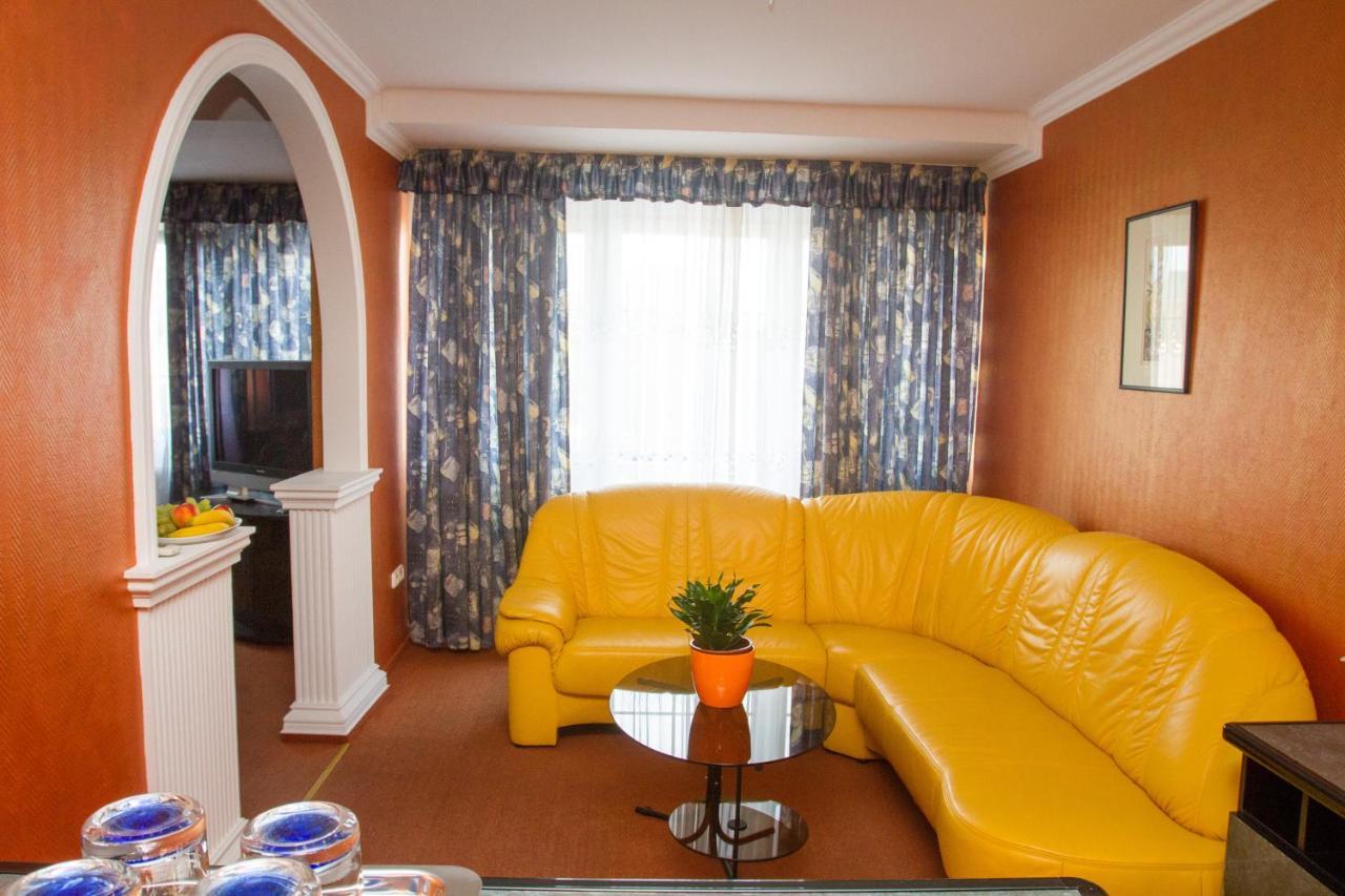Hotel Rudolf Hajduszoboszlo Ngoại thất bức ảnh