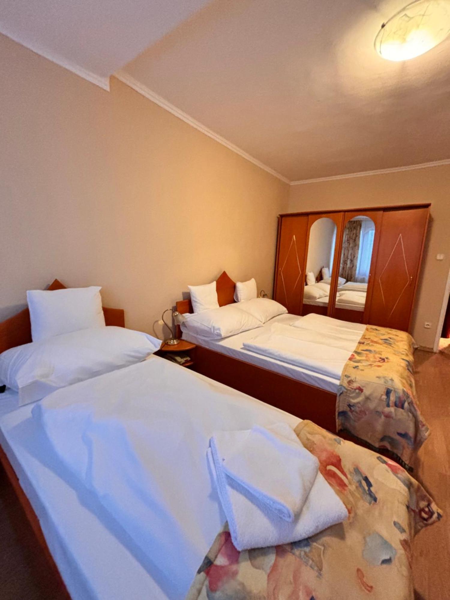 Hotel Rudolf Hajduszoboszlo Ngoại thất bức ảnh