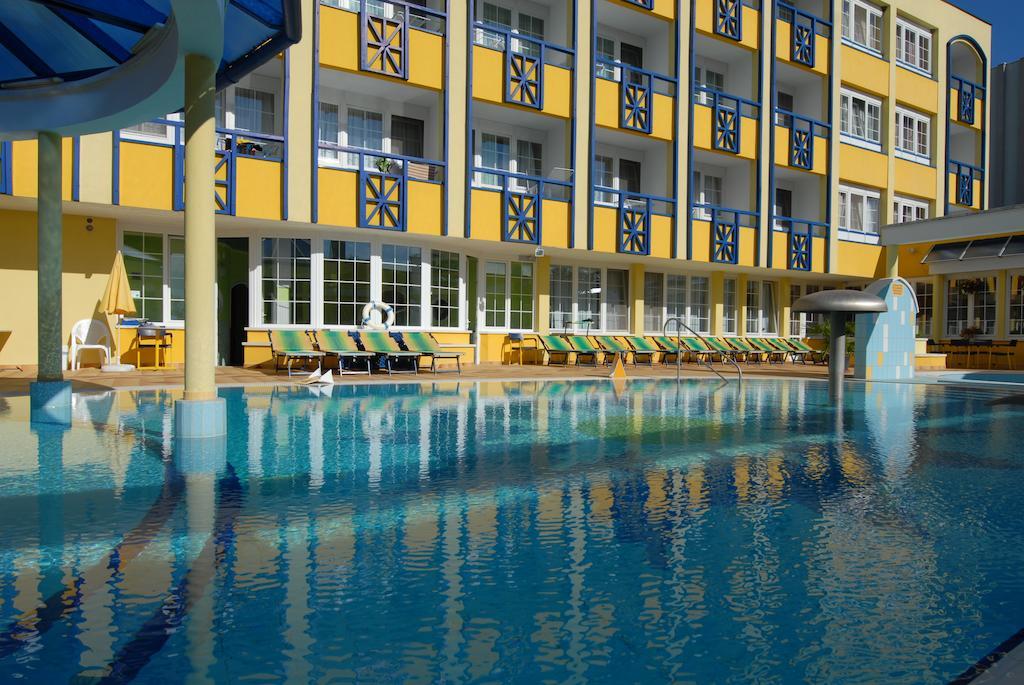 Hotel Rudolf Hajduszoboszlo Ngoại thất bức ảnh