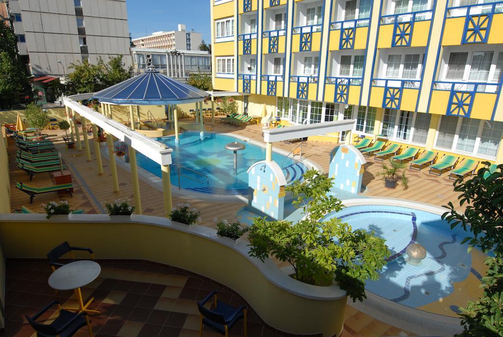 Hotel Rudolf Hajduszoboszlo Ngoại thất bức ảnh