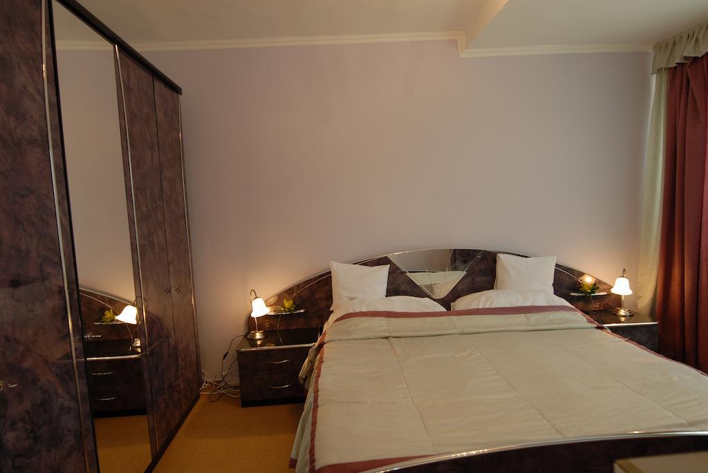 Hotel Rudolf Hajduszoboszlo Ngoại thất bức ảnh